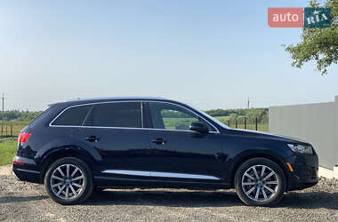 Внедорожник / Кроссовер Audi Q7 2017 в 