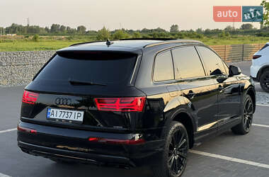 Внедорожник / Кроссовер Audi Q7 2015 в 