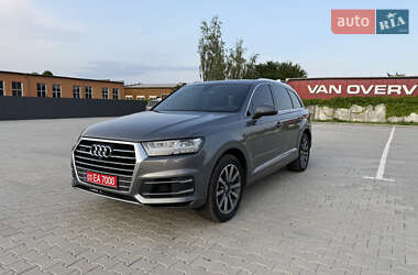 Позашляховик / Кросовер Audi Q7 2017 в 