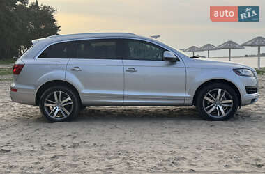 Внедорожник / Кроссовер Audi Q7 2013 в 