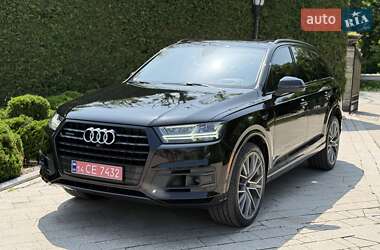 Внедорожник / Кроссовер Audi Q7 2018 в 