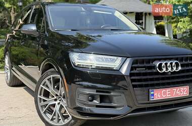 Внедорожник / Кроссовер Audi Q7 2018 в 