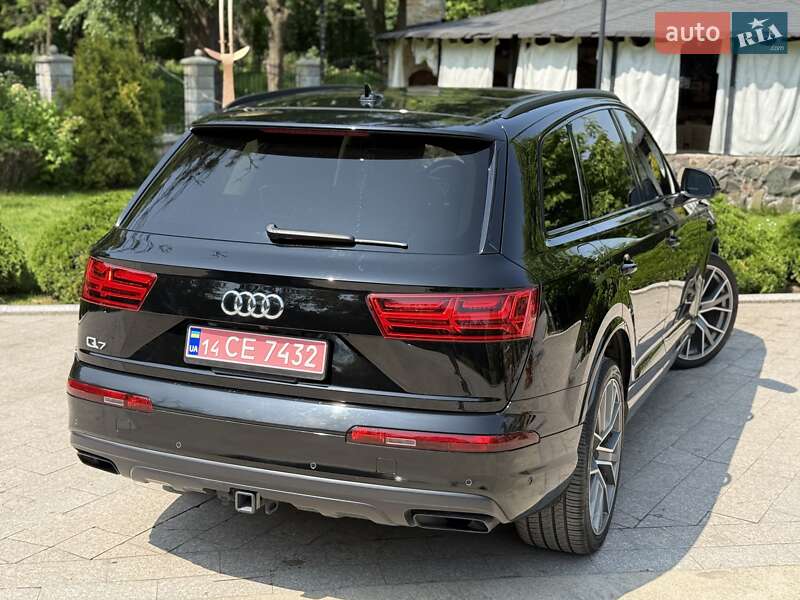 Внедорожник / Кроссовер Audi Q7 2018 в Жовкве
