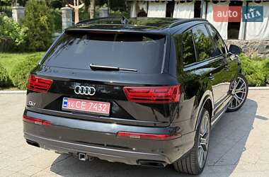 Внедорожник / Кроссовер Audi Q7 2018 в 