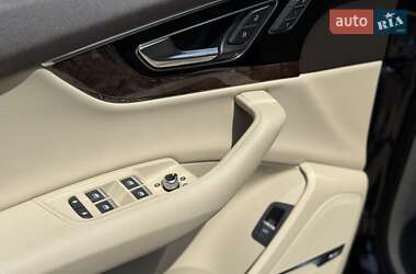 Внедорожник / Кроссовер Audi Q7 2018 в 