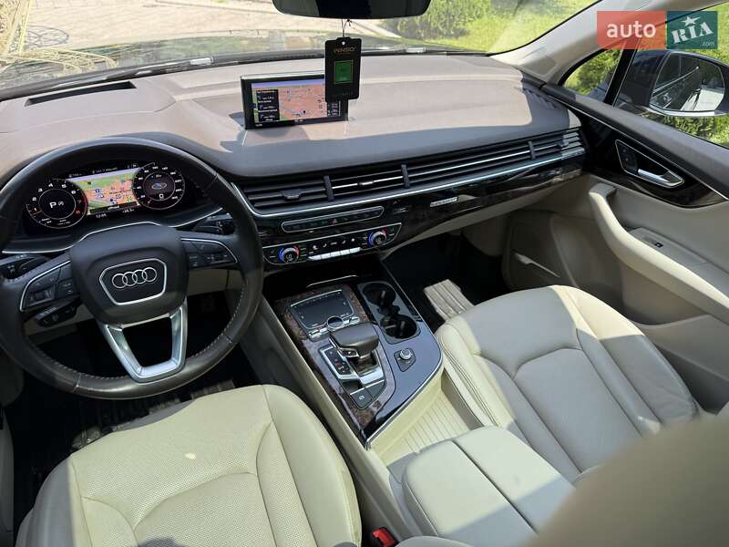Внедорожник / Кроссовер Audi Q7 2018 в Жовкве