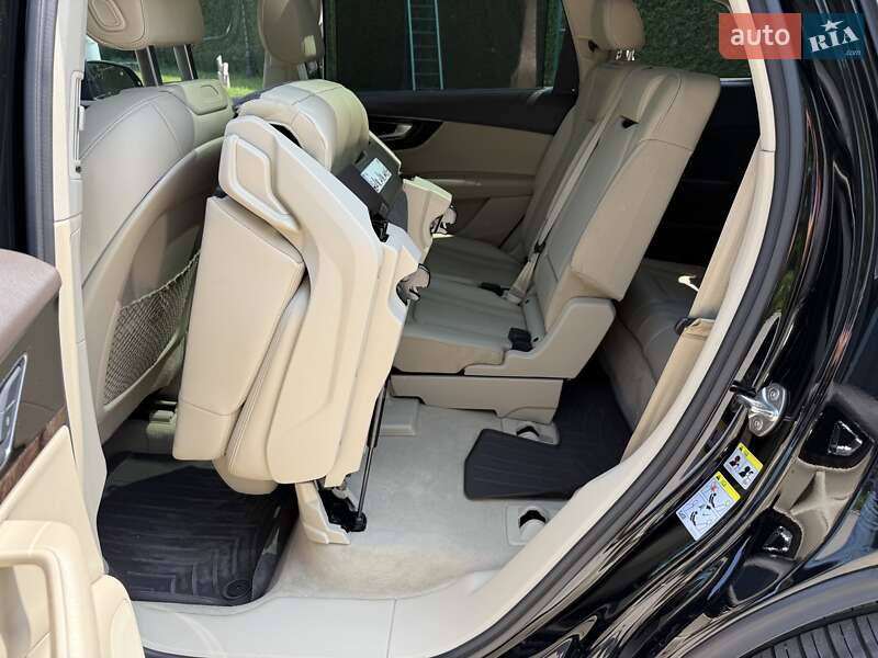 Внедорожник / Кроссовер Audi Q7 2018 в Жовкве