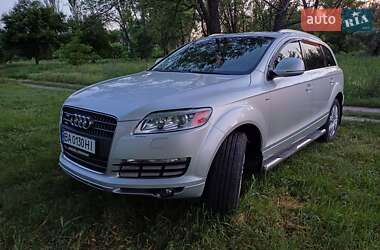 Внедорожник / Кроссовер Audi Q7 2008 в 