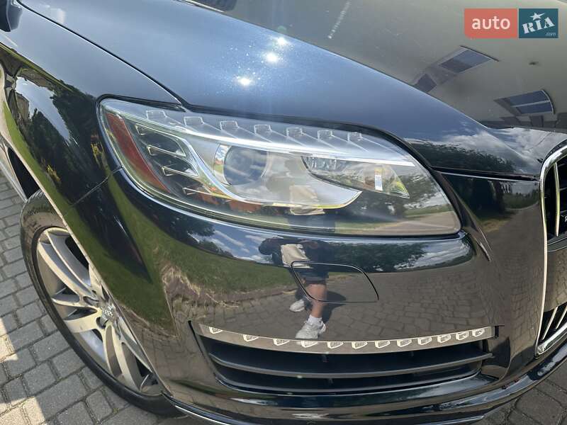 Позашляховик / Кросовер Audi Q7 2012 в Луцьку