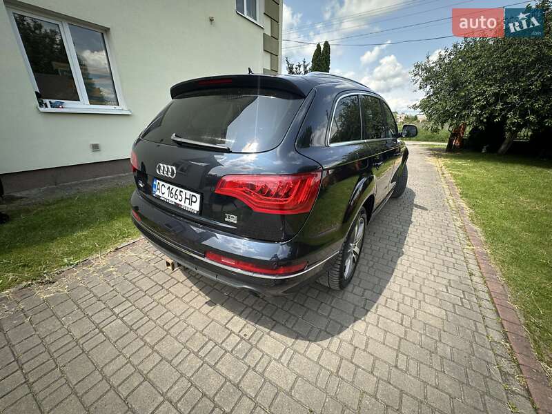 Позашляховик / Кросовер Audi Q7 2012 в Луцьку
