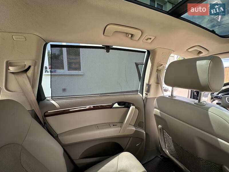 Позашляховик / Кросовер Audi Q7 2012 в Луцьку