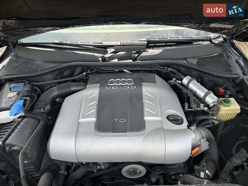 Позашляховик / Кросовер Audi Q7 2012 в Луцьку