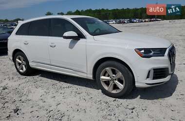 Внедорожник / Кроссовер Audi Q7 2021 в 
