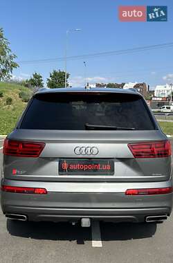 Внедорожник / Кроссовер Audi Q7 2016 в 