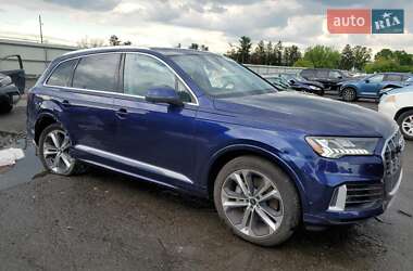 Внедорожник / Кроссовер Audi Q7 2023 в 