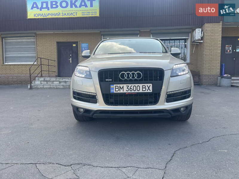 Позашляховик / Кросовер Audi Q7 2012 в Конотопі