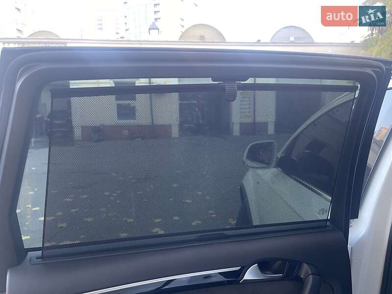 Позашляховик / Кросовер Audi Q7 2012 в Одесі