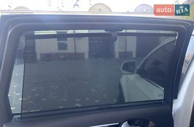 Позашляховик / Кросовер Audi Q7 2012 в 