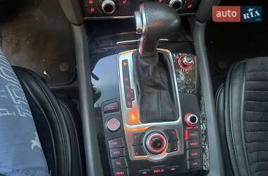 Позашляховик / Кросовер Audi Q7 2012 в 