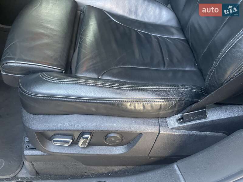 Позашляховик / Кросовер Audi Q7 2012 в Одесі