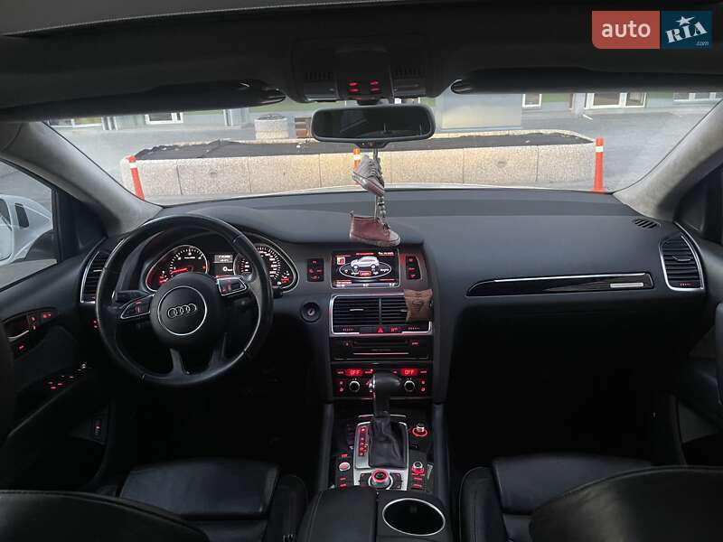 Позашляховик / Кросовер Audi Q7 2012 в Одесі