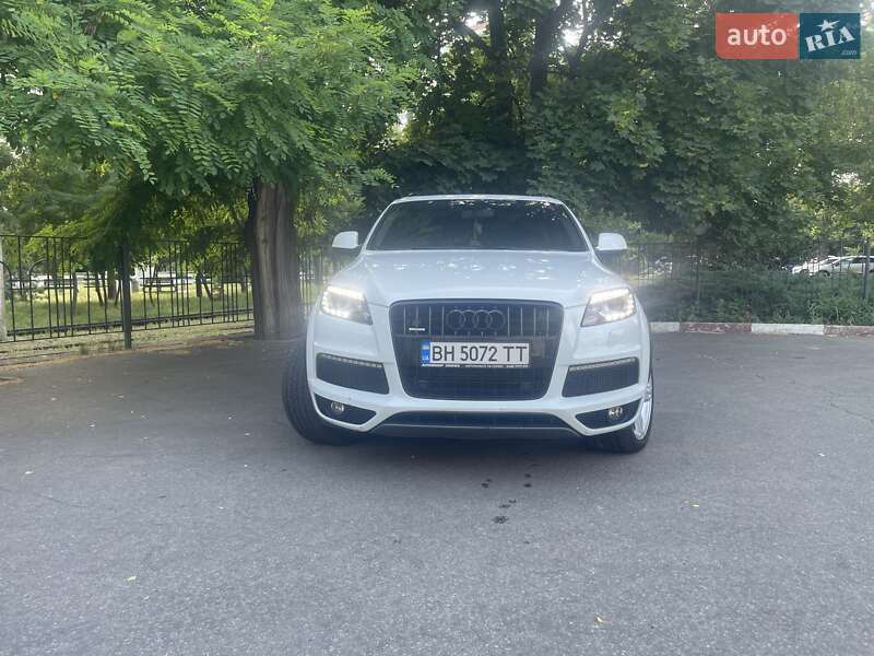 Позашляховик / Кросовер Audi Q7 2012 в Одесі