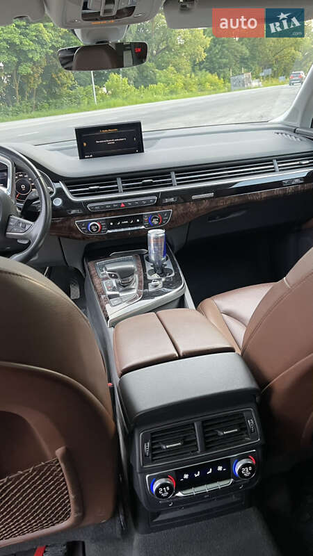 Позашляховик / Кросовер Audi Q7 2019 в Тернополі