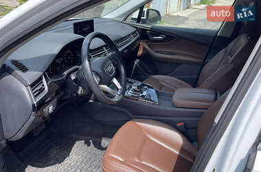 Внедорожник / Кроссовер Audi Q7 2019 в 