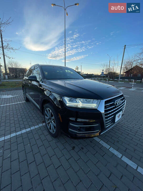 Позашляховик / Кросовер Audi Q7 2017 в Краматорську
