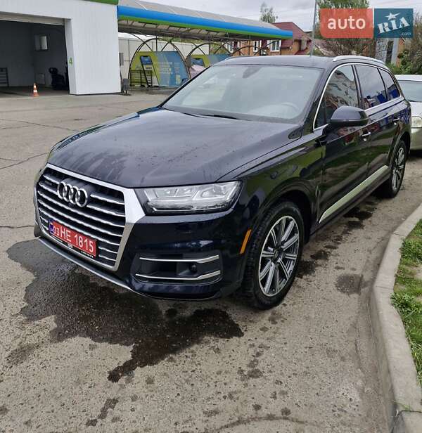 Внедорожник / Кроссовер Audi Q7 2017 в Полтаве