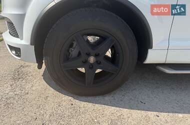 Внедорожник / Кроссовер Audi Q7 2012 в 