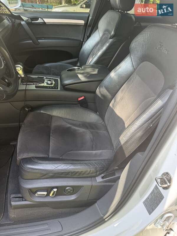 Внедорожник / Кроссовер Audi Q7 2012 в Киеве