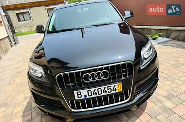 Внедорожник / Кроссовер Audi Q7 2015 в 
