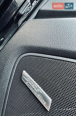 Внедорожник / Кроссовер Audi Q7 2015 в 