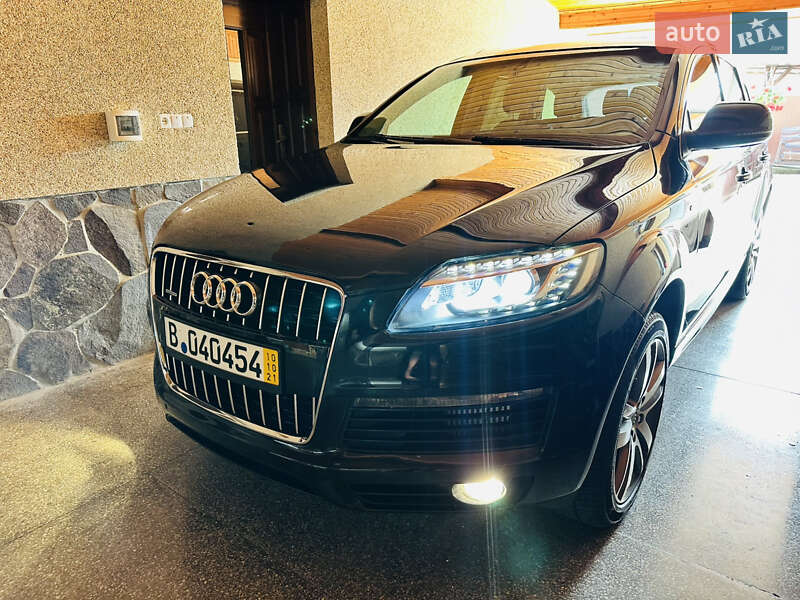 Внедорожник / Кроссовер Audi Q7 2015 в Нижней Апше