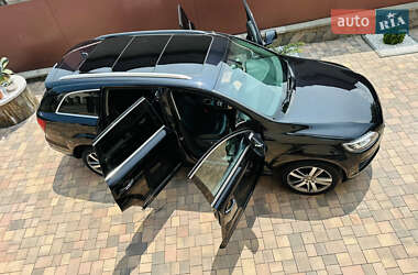 Внедорожник / Кроссовер Audi Q7 2015 в 