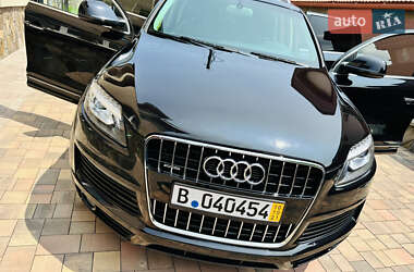 Внедорожник / Кроссовер Audi Q7 2015 в 