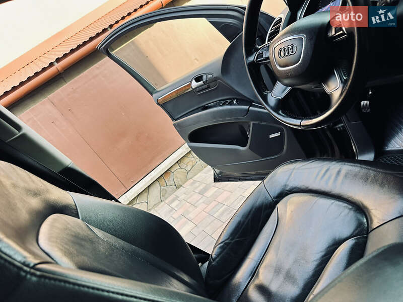 Внедорожник / Кроссовер Audi Q7 2015 в Нижней Апше