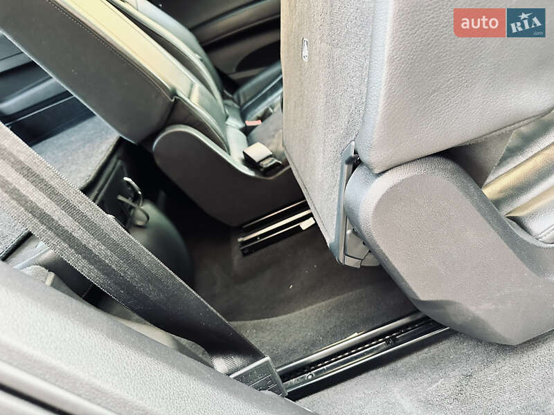 Внедорожник / Кроссовер Audi Q7 2015 в Нижней Апше