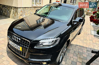 Внедорожник / Кроссовер Audi Q7 2015 в 