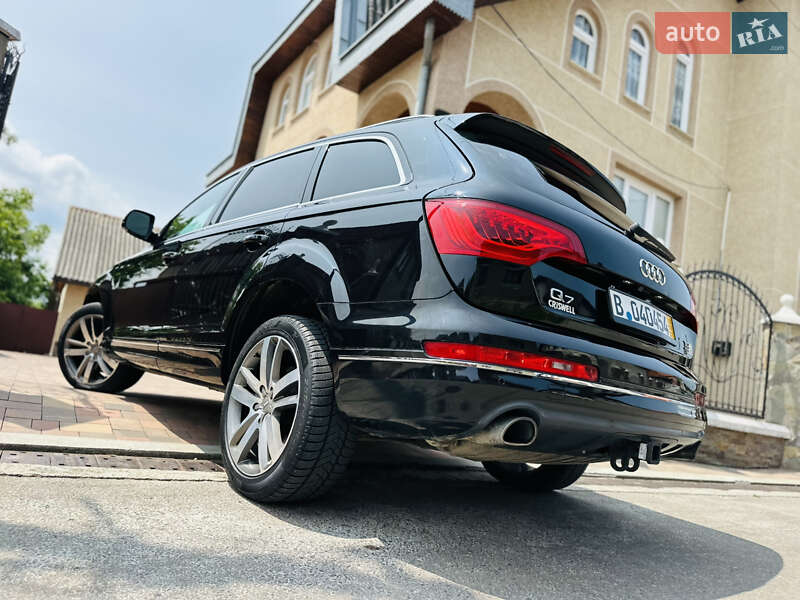 Внедорожник / Кроссовер Audi Q7 2015 в Нижней Апше