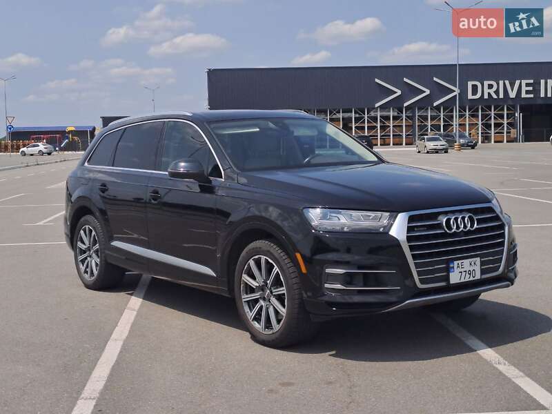 Audi Q7 2016