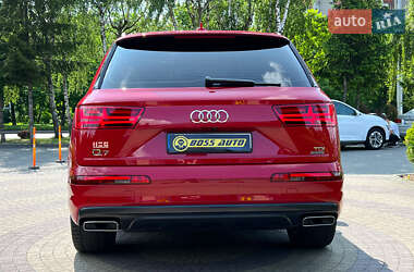 Внедорожник / Кроссовер Audi Q7 2018 в 