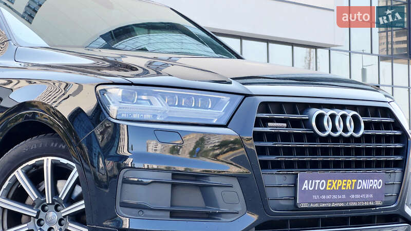 Внедорожник / Кроссовер Audi Q7 2017 в Днепре