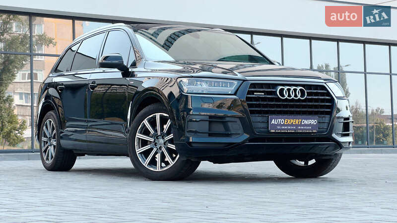 Внедорожник / Кроссовер Audi Q7 2017 в Днепре