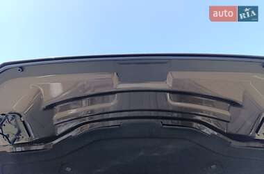 Внедорожник / Кроссовер Audi Q7 2016 в 