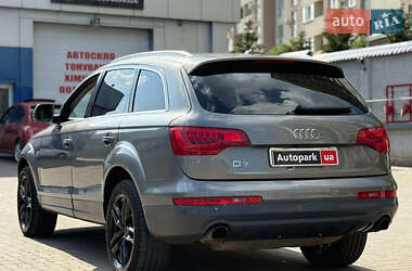 Внедорожник / Кроссовер Audi Q7 2013 в 
