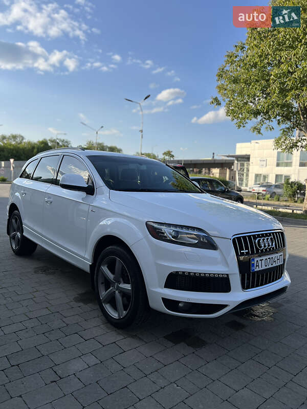 Внедорожник / Кроссовер Audi Q7 2010 в 