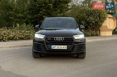 Внедорожник / Кроссовер Audi Q7 2018 в 