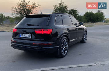 Внедорожник / Кроссовер Audi Q7 2018 в 